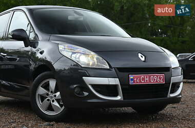 Минивэн Renault Scenic 2009 в 