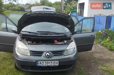 Минивэн Renault Scenic 2004 в 