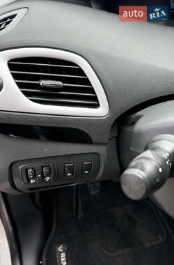 Мінівен Renault Scenic 2012 в 