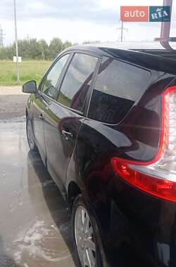 Мінівен Renault Scenic 2012 в 
