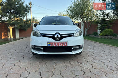 Минивэн Renault Scenic 2015 в 