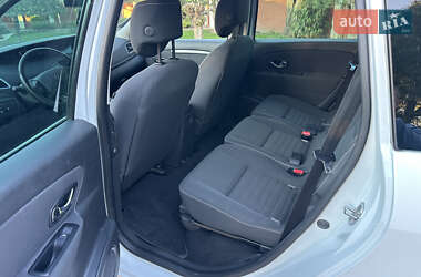 Минивэн Renault Scenic 2015 в 