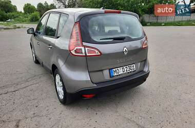 Мінівен Renault Scenic 2011 в 