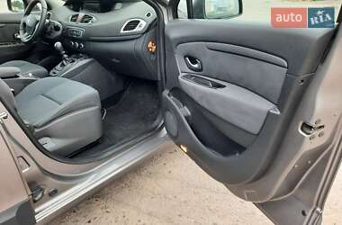 Мінівен Renault Scenic 2011 в 