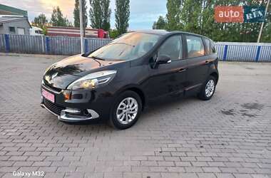 Минивэн Renault Scenic 2012 в 