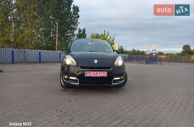 Минивэн Renault Scenic 2012 в 