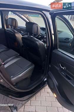 Минивэн Renault Scenic 2012 в 