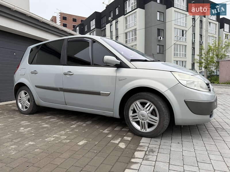 Минивэн Renault Scenic 2003 в Староконстантинове