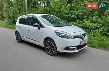 Минивэн Renault Scenic 2015 в 