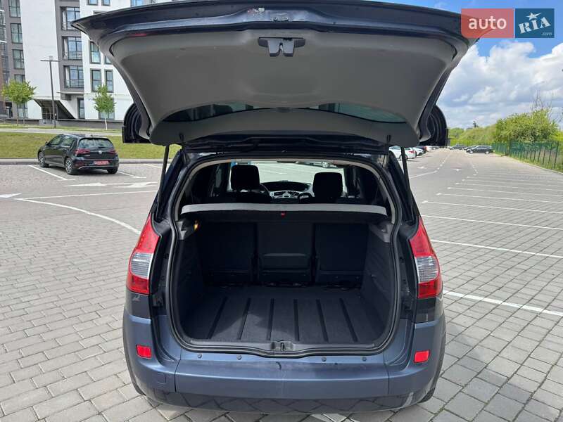 Минивэн Renault Scenic 2008 в Луцке
