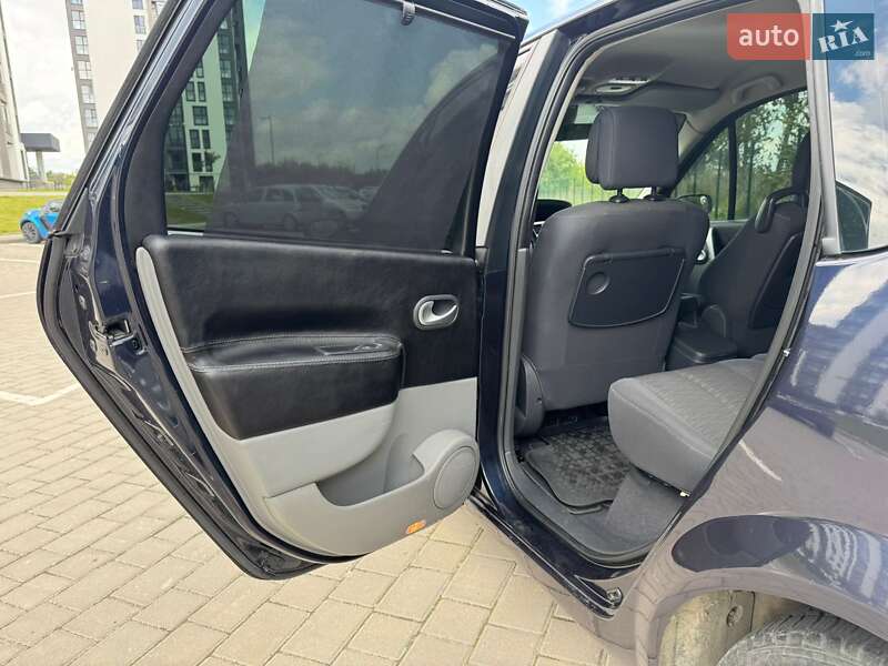 Минивэн Renault Scenic 2008 в Луцке