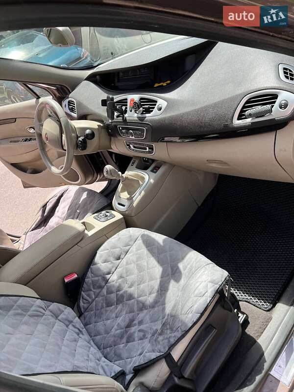 Минивэн Renault Scenic 2009 в Броварах