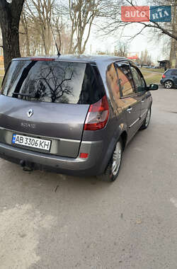 Минивэн Renault Scenic 2004 в 