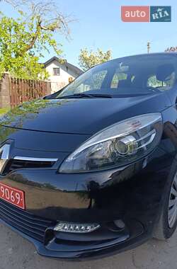 Минивэн Renault Scenic 2013 в 