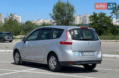 Мінівен Renault Scenic 2011 в 