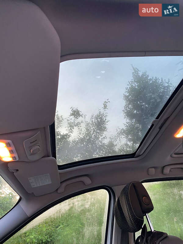 Мінівен Renault Scenic 2010 в Львові