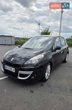 Минивэн Renault Scenic 2009 в 