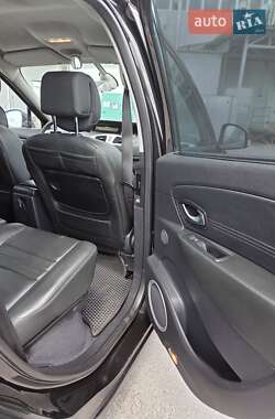 Минивэн Renault Scenic 2009 в 