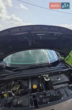 Минивэн Renault Scenic 2011 в 