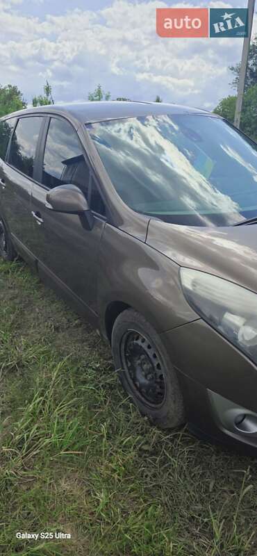 Минивэн Renault Scenic 2011 в Шепетовке фото 35 Минивэн Renault Scenic 2011 в Шепетовке