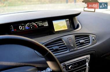 Мінівен Renault Scenic 2013 в 