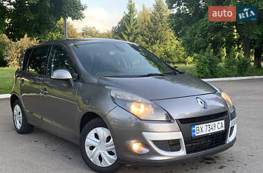 Минивэн Renault Scenic 2011 в Ровно