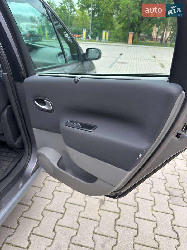 Мінівен Renault Scenic 2008 в Чернігові