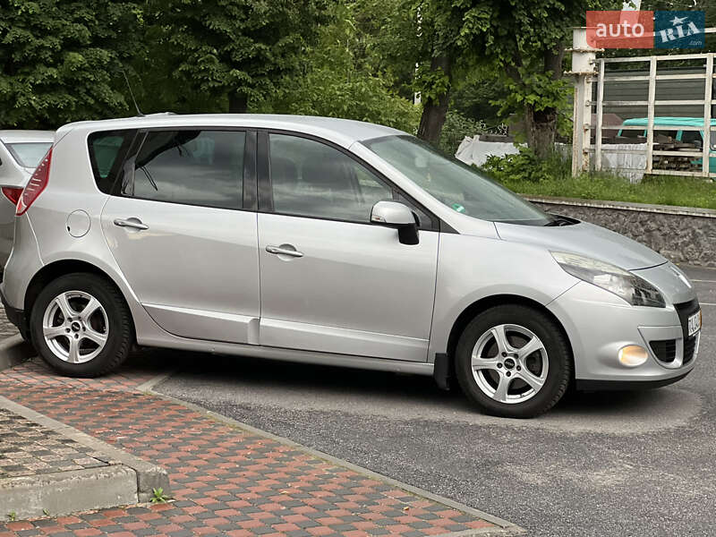 Минивэн Renault Scenic 2010 в Виннице