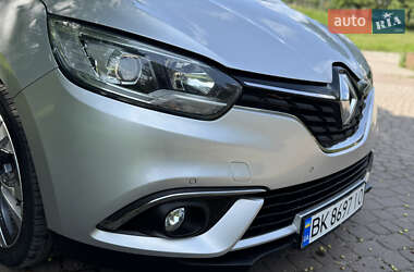 Минивэн Renault Scenic 2016 в 