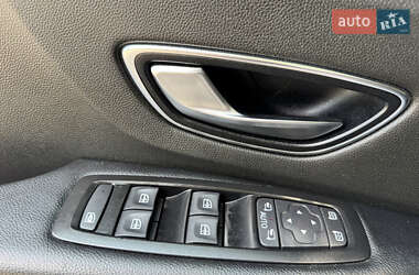 Минивэн Renault Scenic 2016 в 