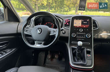 Минивэн Renault Scenic 2016 в 