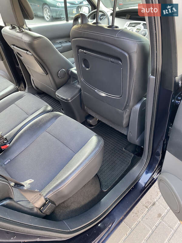 Минивэн Renault Scenic 2009 в Ровно