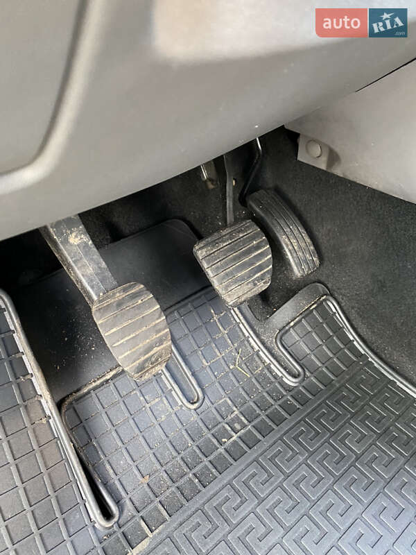 Минивэн Renault Scenic 2009 в Ровно