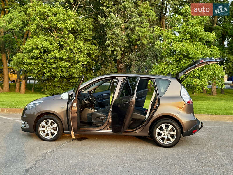 Мінівен Renault Scenic 2013 в Києві