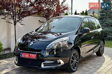 Минивэн Renault Scenic 2012 в 