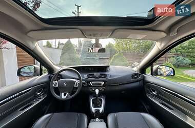 Минивэн Renault Scenic 2012 в 