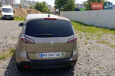 Мінівен Renault Scenic 2012 в 