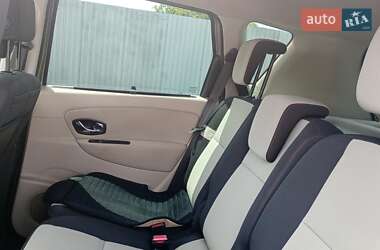 Мінівен Renault Scenic 2012 в 