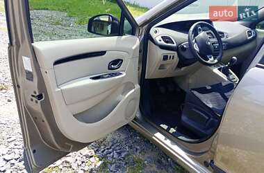 Мінівен Renault Scenic 2012 в 
