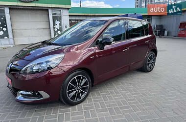 Минивэн Renault Scenic 2013 в 