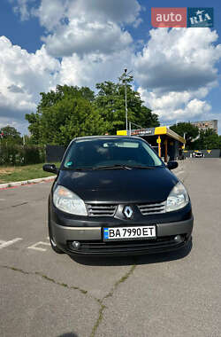 Минивэн Renault Scenic 2005 в 
