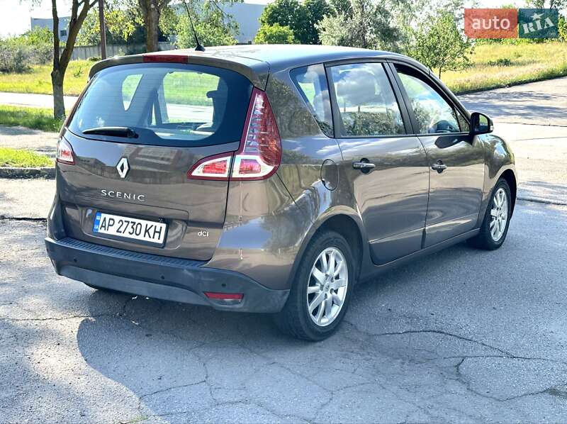 Мінівен Renault Scenic 2010 в Запоріжжі