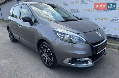 Минивэн Renault Scenic 2012 в 