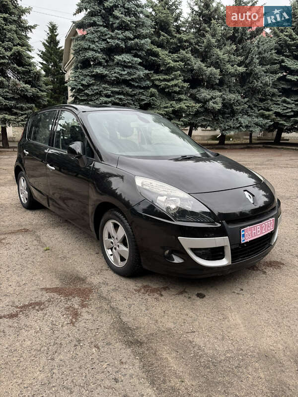 Renault Scenic 2011