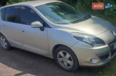 Мінівен Renault Scenic 2010 в Рівному
