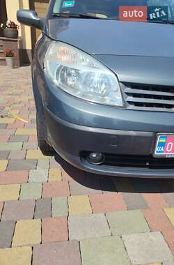 Минивэн Renault Scenic 2006 в 