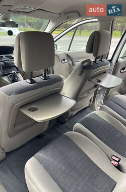 Минивэн Renault Scenic 2005 в 