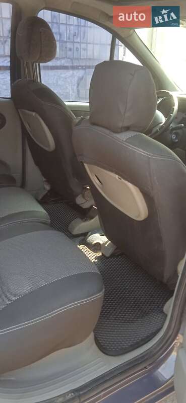 Минивэн Renault Scenic 2001 в Днепре
