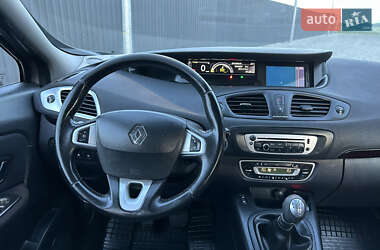 Минивэн Renault Scenic 2013 в 