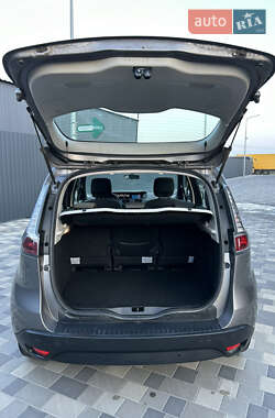 Минивэн Renault Scenic 2013 в 